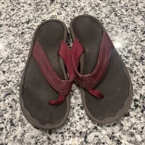 OluKai Women's Ohana Purple Flip Flop Beach Sandals SZ 8 US 38